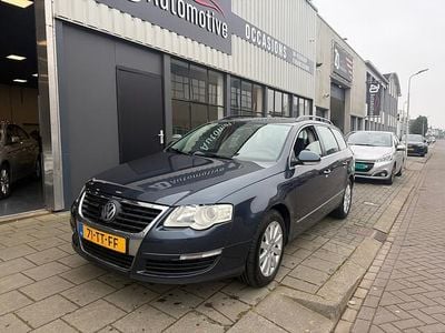 Grijs (metallic) Occasion 2006 VW Passat Highline Stationwagen | € 1.350 (Goede deal)