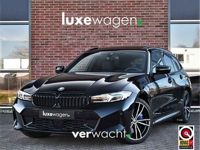 Zwart Occasion 2023 BMW 330 M Sport Stationwagen | € 41.900 (Iets duurder)