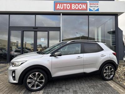 Grijs Occasion 2020 Kia Stonic Sport SUV | € 15.950 (Eerlijke prijs)