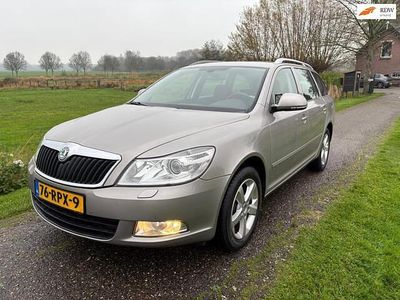 Beige Gebruikt 2011 Skoda Octavia Business Line Stationwagen | € 4.450 (Goede deal)