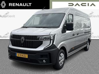 Grijs Gebruikt 2024 Renault Master Van | € 34.950 (Eerlijke prijs)