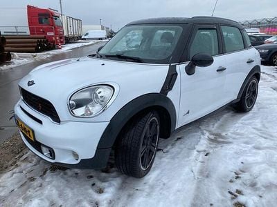 Wit Occasion 2011 Mini Cooper S Countryman Chili SUV | € 4.250