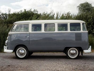 tweedehands VW T1 9 pers kombi bus ; very nice example outside and inside in a very good condition