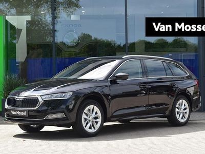Zwart, metallic lak Occasion 2024 Skoda Octavia Business Line Stationwagen | € 30.444 (Duur)