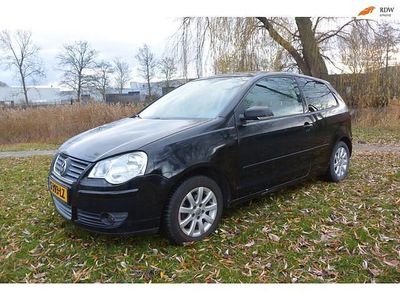 Zwart Gebruikt 2009 VW Polo Trendline Hatchback | € 2.750 (Goede deal)