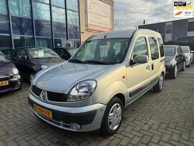 Grijs Gebruikt 2003 Renault Kangoo MPV | € 2.250 (Goede deal)