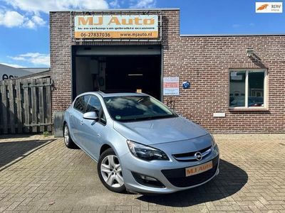tweedehands Opel Astra 1.4 Turbo Sport + automaat schuifdak airco