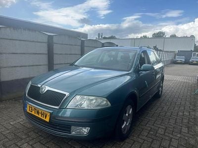 Groen Gebruikt 2006 Skoda Octavia Elegance Stationwagen | € 2.499