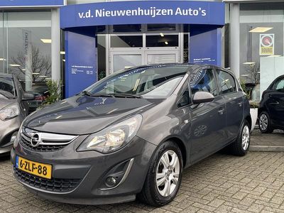Grijs Occasion 2014 Opel Corsa Cosmo Hatchback | € 6.950 (Iets duurder)