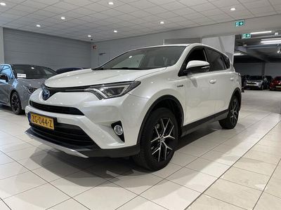 Wit Gebruikt 2017 Toyota RAV4 Style SUV | € 24.950 (Eerlijke prijs)