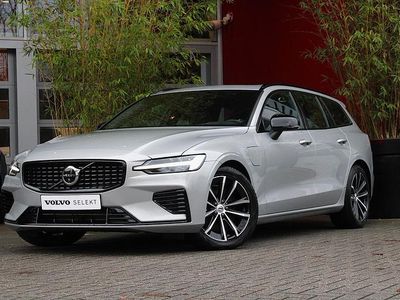 Grijs Occasion 2024 Volvo V60 Plus Stationwagen | € 40.895 (Goede deal)