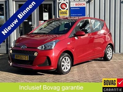 Occasion Hyundai i10 Comfort 67 PK (49 kW) 2018 Rood Hatchback