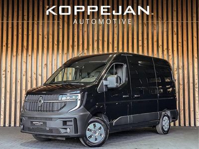 Zwart Occasion 2024 Renault Master Van | € 38.900 (Eerlijke prijs)