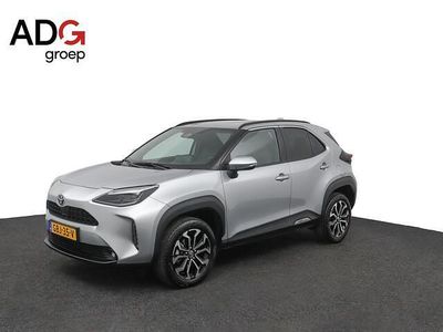 Grijs (metallic) Gebruikt 2024 Toyota Yaris Cross Edition SUV | € 29.400 (Eerlijke prijs)