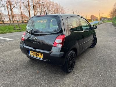 Zwart Gebruikt 2009 Renault Twingo Authentique Hatchback | € 1.945 (Eerlijke prijs)
