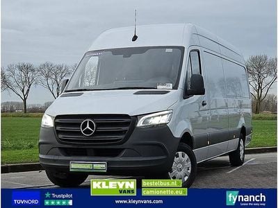 Zilver (metallic) Gebruikt 2023 Mercedes Sprinter Van | € 29.900 (Goede deal)