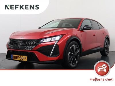 Rood Occasion 2025 Peugeot 408 Allure Hatchback | € 29.925 (Duur)