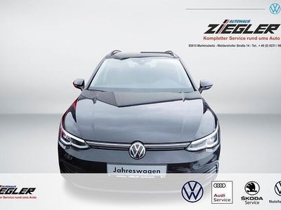 Zwart Gebruikt 2022 VW Golf VIII Life Stationwagen | € 30.092 (Duur)