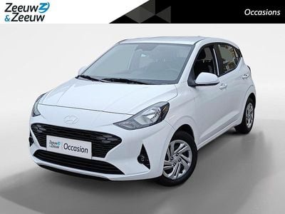 Atlas white (saw) Occasion 2024 Hyundai i10 Comfort Hatchback | € 16.750 (Eerlijke prijs)