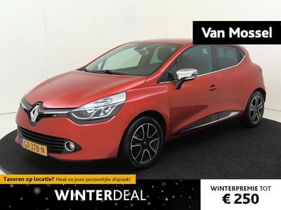 Rood Occasion 2015 Renault Clio IV Dynamique Hatchback | € 9.735 (Eerlijke prijs)