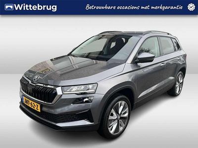 Grijs (metallic) Gebruikt 2022 Skoda Karoq Style SUV | € 29.450 (Eerlijke prijs)