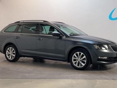 Grijs Occasion 2020 Skoda Octavia Business Line Stationwagen | € 10.950 (Goede deal)