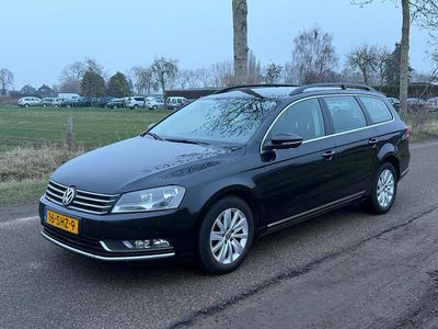 Zwart Occasion 2011 VW Passat Comfortline Stationwagen | € 4.950 (Eerlijke prijs)