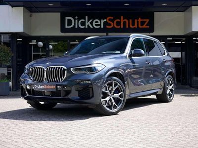 Grijs Occasion 2020 BMW X5 M Sport SUV | € 53.950 (Duur)
