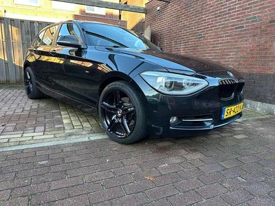 Zwart Gebruikt 2013 BMW 118 Executive Hatchback | € 10.999 (Iets duurder)
