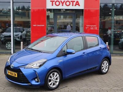Blauw Gebruikt 2018 Toyota Yaris Hybrid Active Hatchback | € 11.900 (Goede deal)