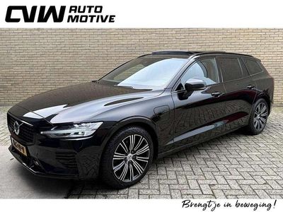 Zwart Gebruikt 2022 Volvo V60 Inscription Stationwagen | € 28.400 (Goede deal)