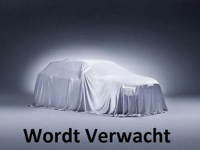 Zwart (metallic) Gebruikt 2014 Renault Scénic III Bose Edition MPV | € 9.900 (Iets duurder)