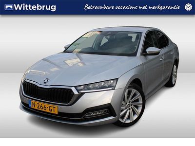 Grijs Occasion 2021 Skoda Octavia Business Line Hatchback | € 17.750 (Eerlijke prijs)