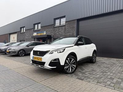 Wit Occasion 2019 Peugeot 3008 Premium SUV | € 15.650 (Eerlijke prijs)