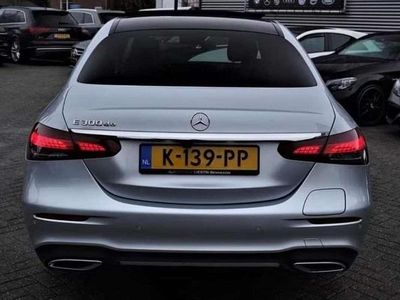 Zilver Gebruikt 2021 Mercedes E300 AMG Sedan | € 38.500 (Iets duurder)