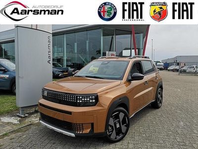 Bruin Nieuw 2025 Fiat Grande Panda La Prima Hatchback | € 28.900 (Iets duurder)