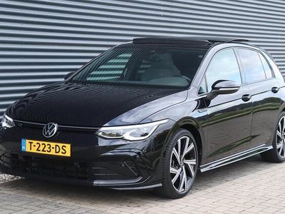 Occasion VW Golf VIII R-line 150 PK (110 kW) 2020 Zwart Hatchback