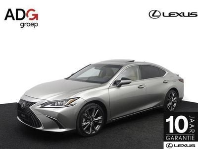 Lexus ES300H