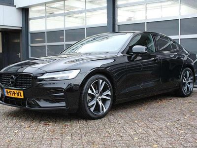 Zwart Gebruikt 2021 Volvo S60 R-Design Sedan | € 34.900 (Iets duurder)
