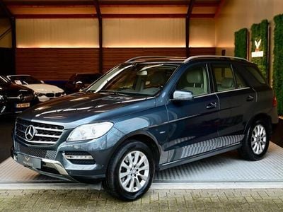 tweedehands Mercedes 350 M-KLASSE- NL Auto - Keyless Entry - El. Trekhaak - Verkeersbordherkenning - Stoelverwarming -