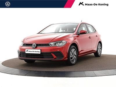 Rood Gebruikt 2023 VW Polo Life Hatchback | € 16.940 (Goede deal)
