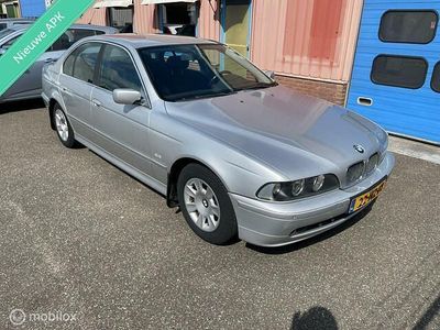 BMW 525