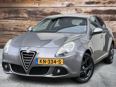 Grijs Gebruikt 2012 Alfa Romeo Giulietta Distinctive Hatchback | € 8.850 (Iets duurder)