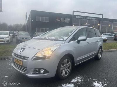 Grijs (metallic) Occasion 2010 Peugeot 5008 MPV | € 1.445 (Super prijs)