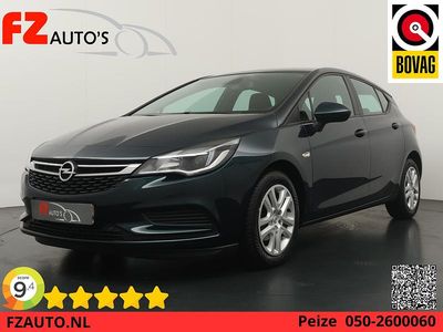Groen Gebruikt 2016 Opel Astra Edition Hatchback | € 9.945 (Eerlijke prijs)