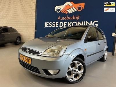 Blauw Gebruikt 2005 Ford Fiesta Ghia Hatchback | € 2.450 (Iets duurder)
