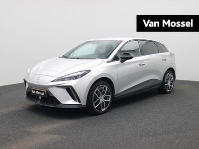 Occasion MG MG4 EV Luxury 150 kW (204 PK) 2023 Grijs Hatchback