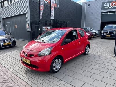 Rood Gebruikt 2007 Toyota Aygo Hatchback | € 1.499 (Eerlijke prijs)