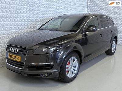 Grijs (metallic) Gebruikt 2006 Audi Q7 SUV | € 5.999