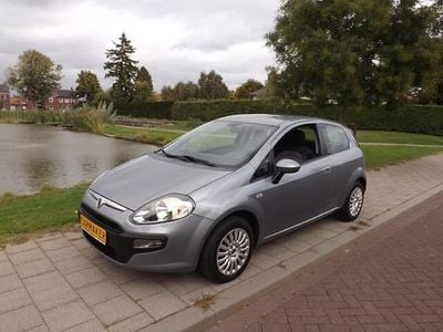 Grijs Gebruikt 2010 Fiat Punto Evo Dynamic Hatchback | € 2.995 (Eerlijke prijs)